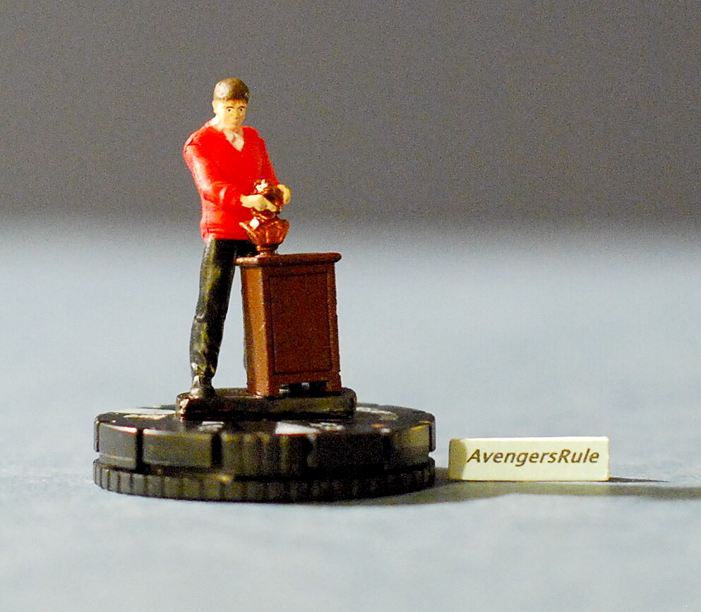 DC Heroclix 10 Figure Lot #80 Gordon Robin Nigma Ivy Wayne Dick Handcuffs Flash