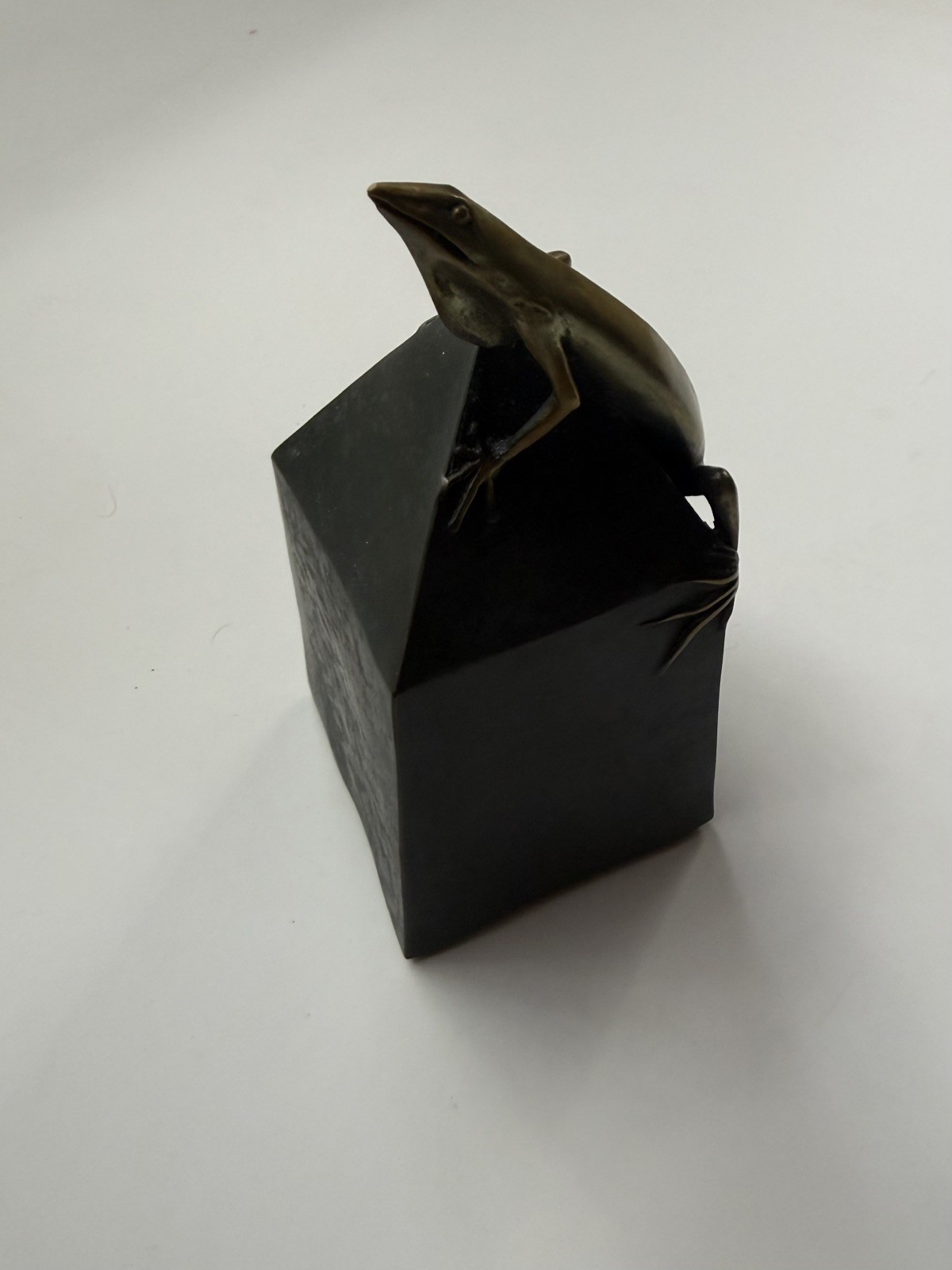 Pozycinski Studios Lizard Obelisk Black / Gold 2000 Limited Edition 148/500