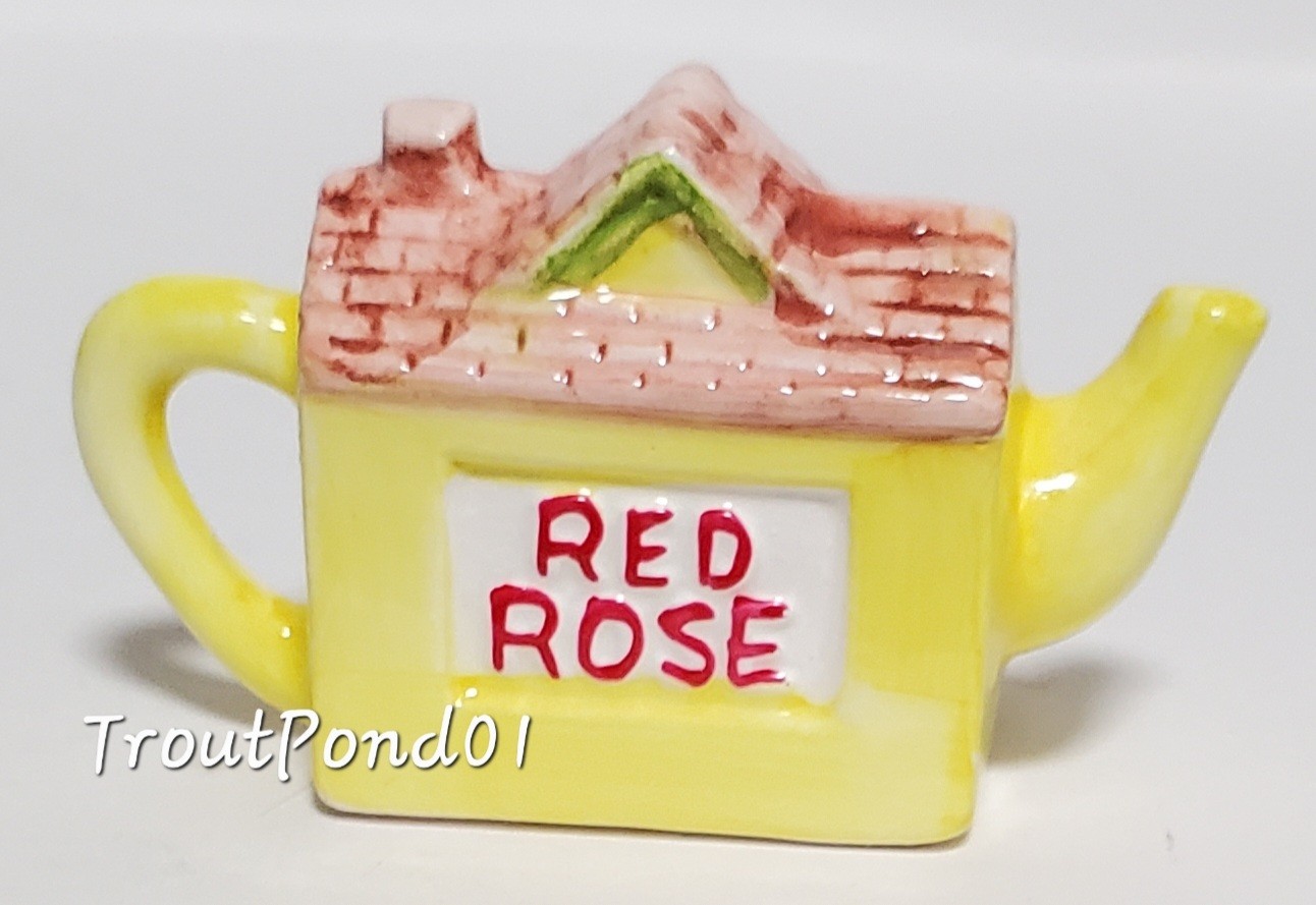 Lot 10 Red Rose Mini Ceramic Teapots Time for Tea Roseville Inventions 1996-99