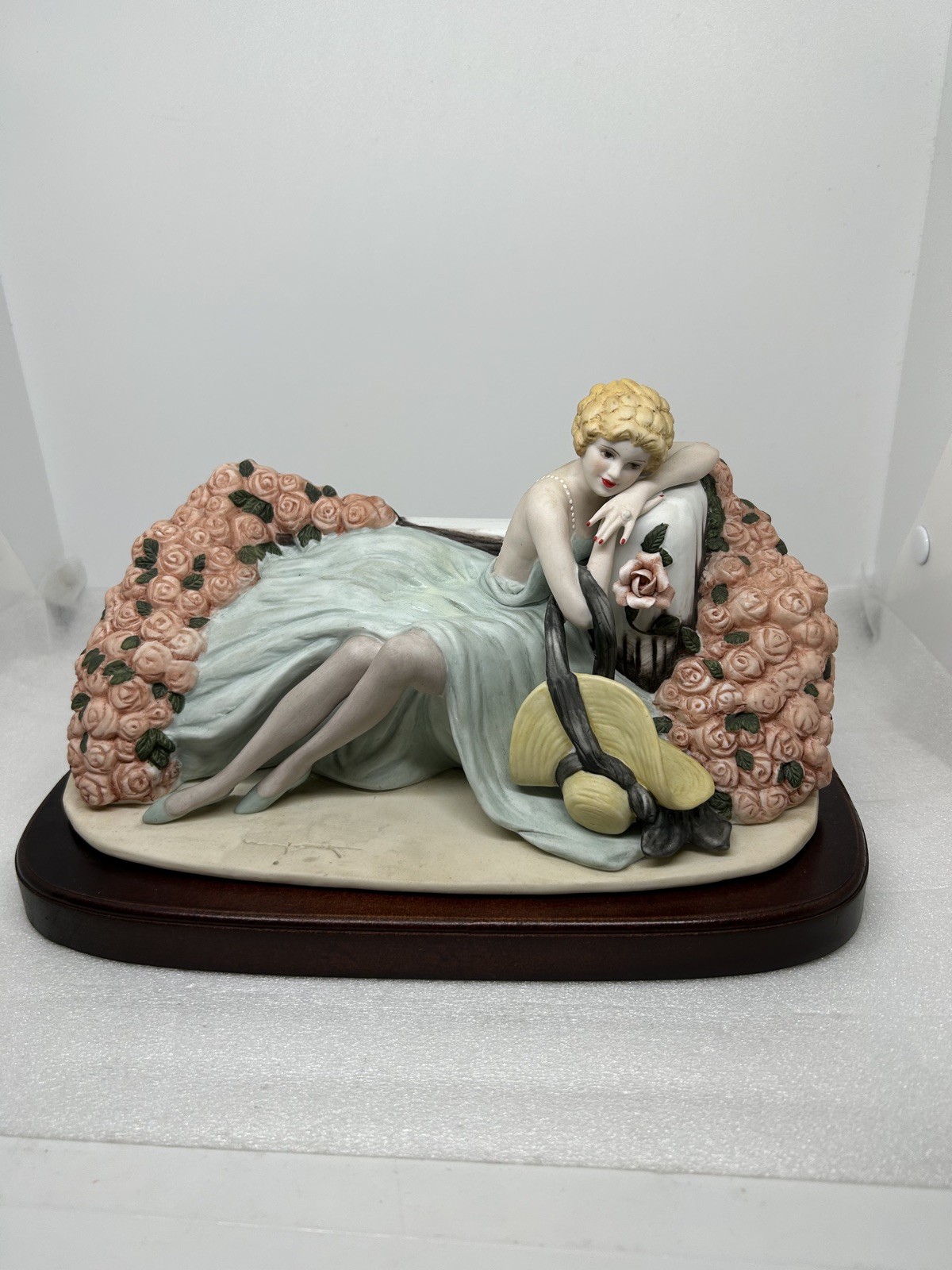 Louis Icart “Les Roses” 1933 #633 of 10,000 Dacs/Spadem 1984, H 2015