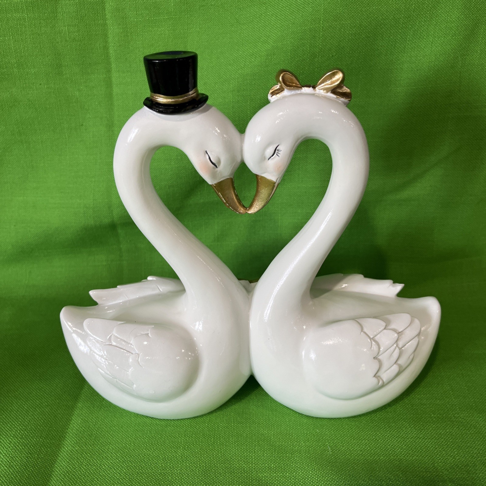 Cupcakes And Cashmere White Gold Swan Couple Figurine Wedding Cake Topper Heart