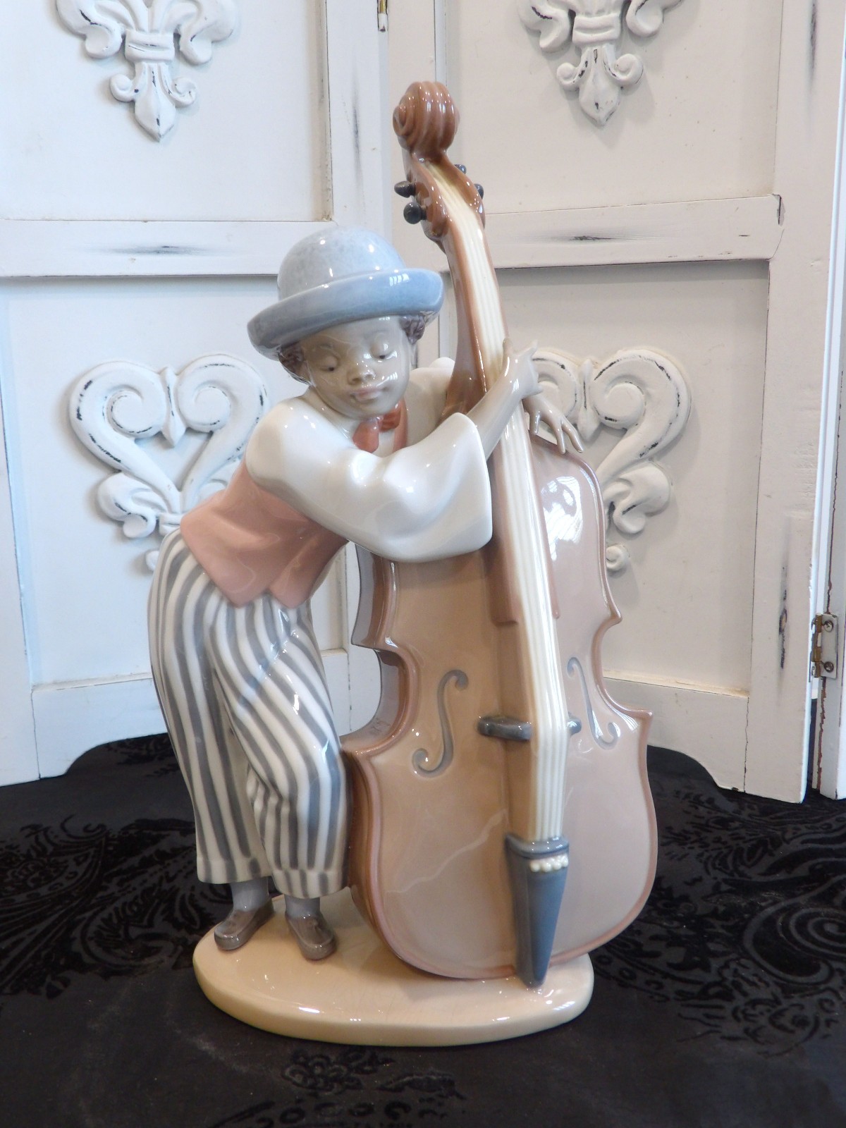 1991 Lladro Porcelain Black Legacy Jazz Band Bass Player #5834~Retired~Mint!