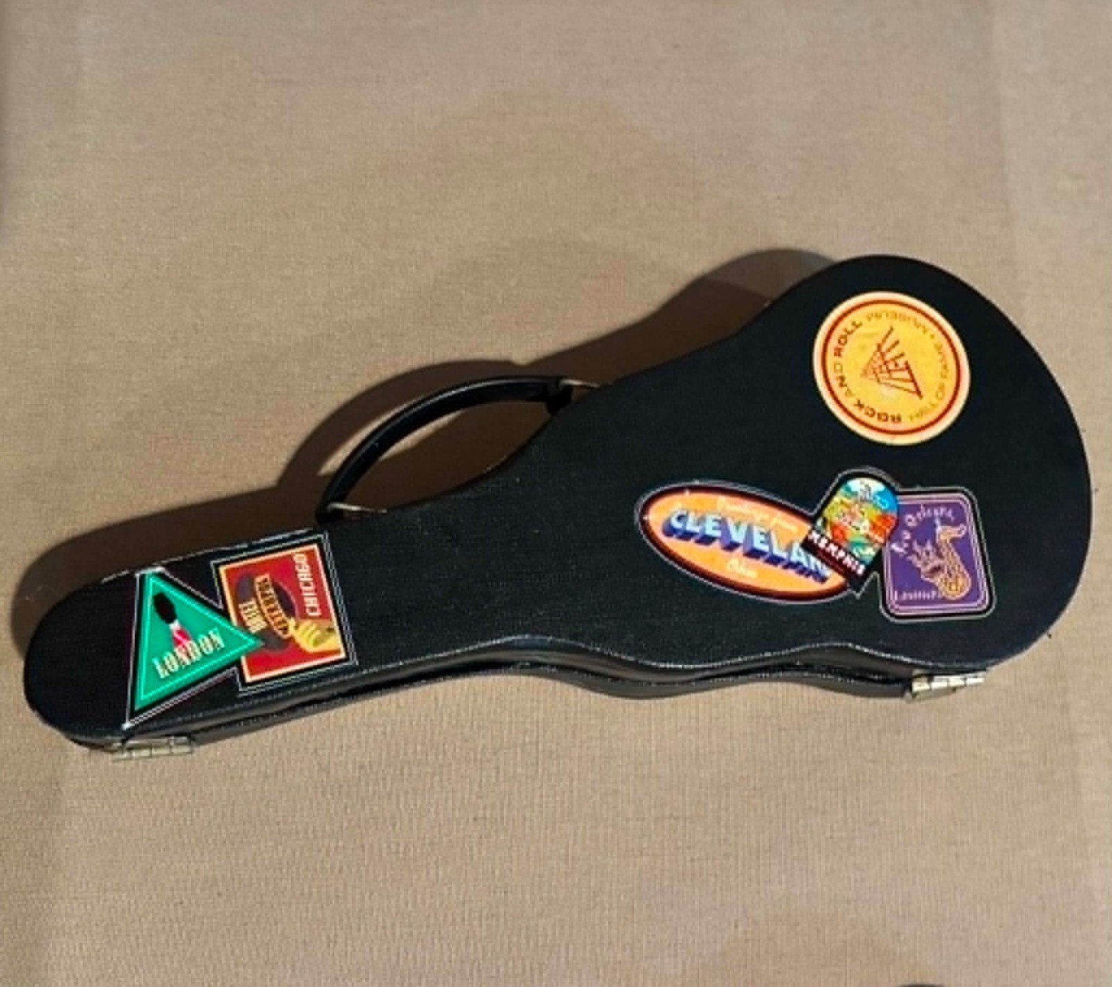 3 MINIATURE Gibson Guitars Flying V Les Paul Rock And Roll Hall Of Fame 1996