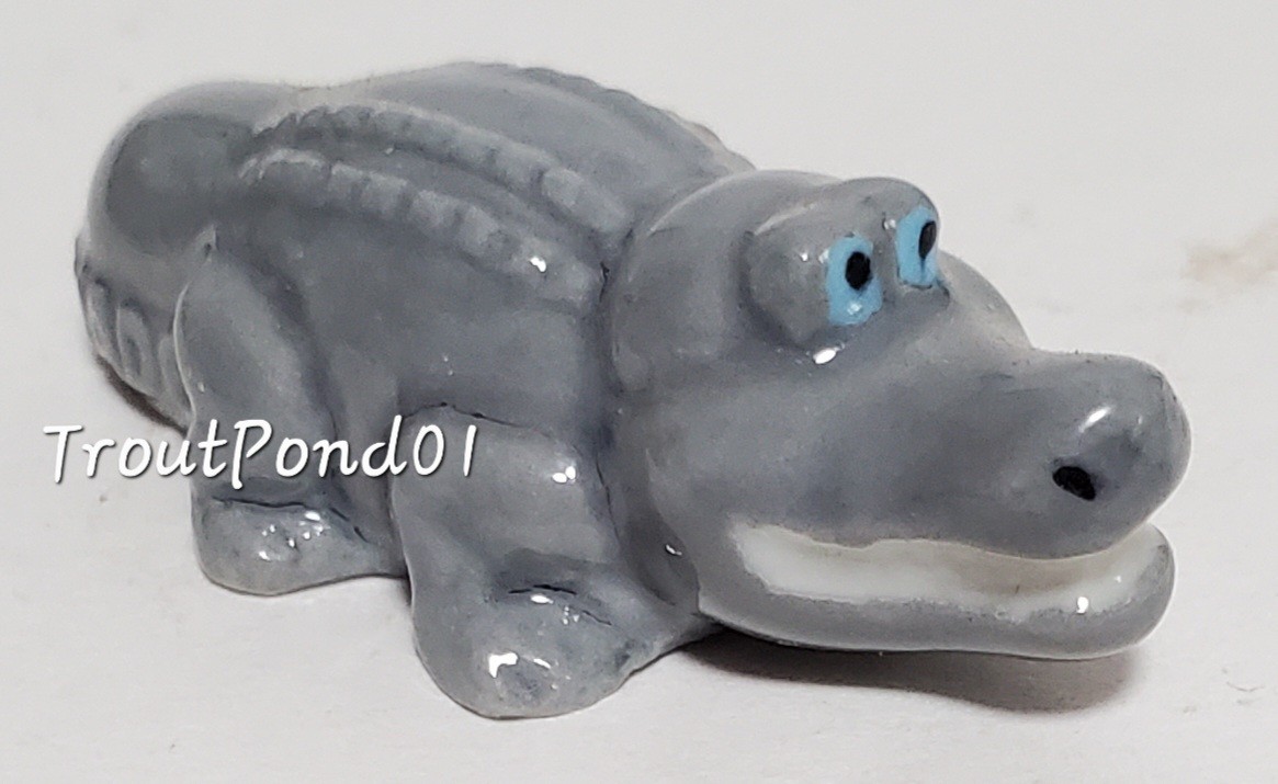 Wade Alligator Gray w/ Blue Eyes Porcelain Figurine Collector’s Club Ltd Ed /100