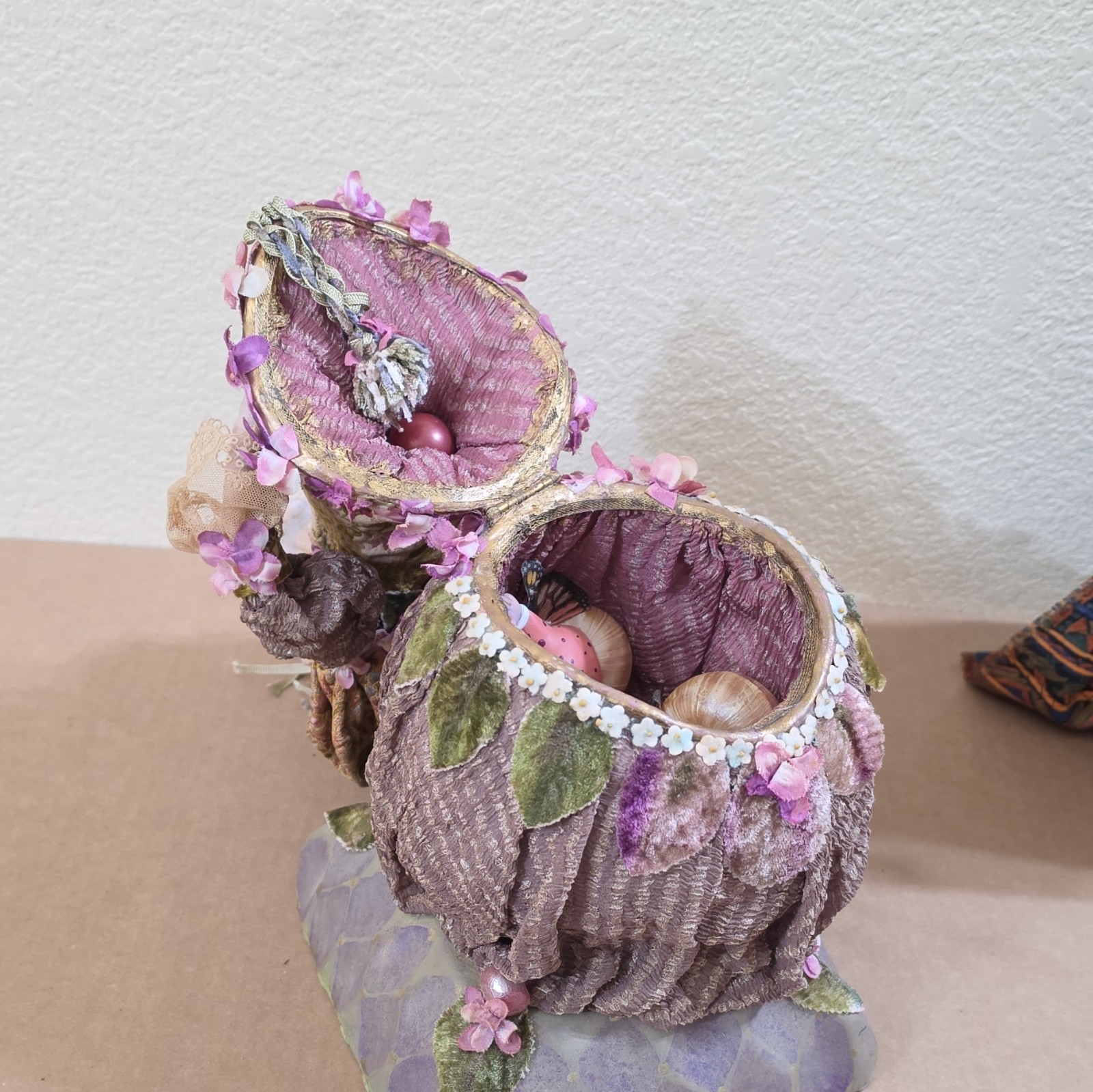 Hand Painted Fantasy Fairy Figurine Resin/Fabric Floral Dress 15″ 2000-2009