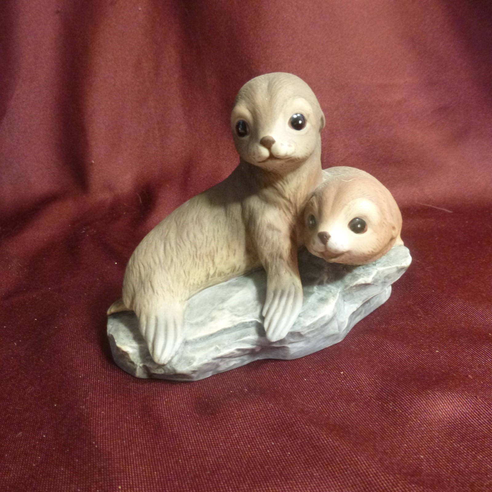 Vtg two Baby Seal Pups Masterpiece Porcelain Figurine by Homco 1981 – EUC