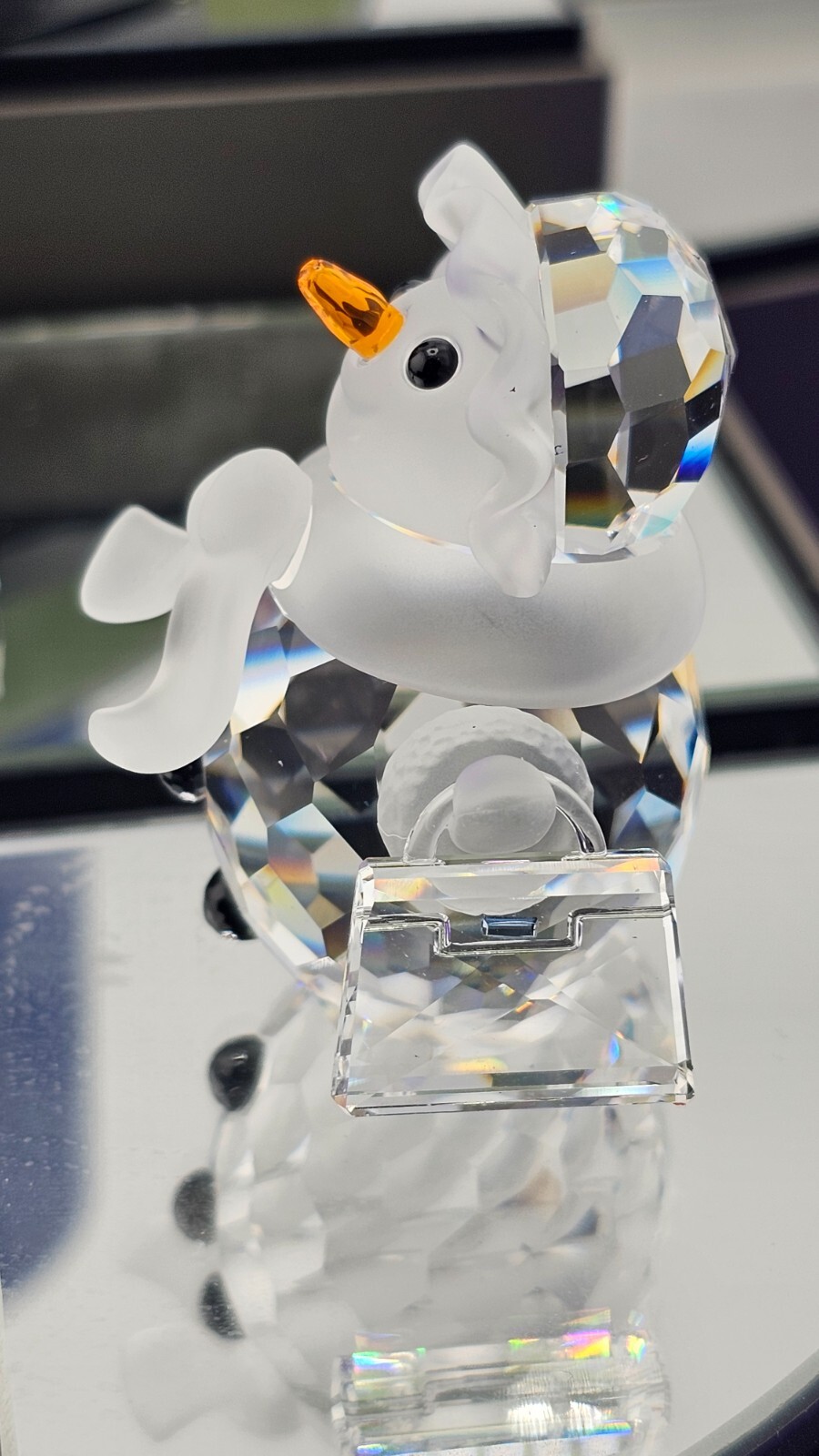NEW~Swarovski Crystal~**SNOW WOMAN & PURSE**~Austria~BOX & COA~2 1/8″Tall~655376