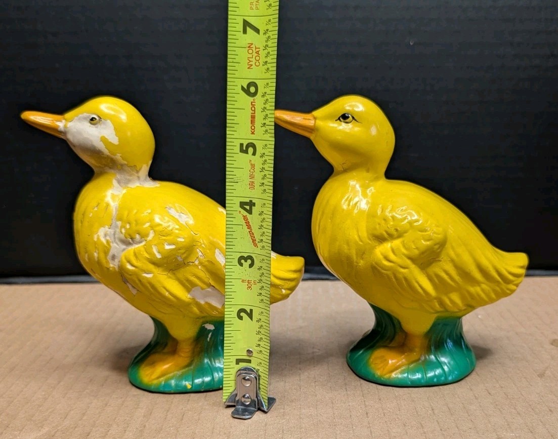Vntg 1930s Duckling Pair Carnival Chalkware (Read) Countrycore Cottagecore