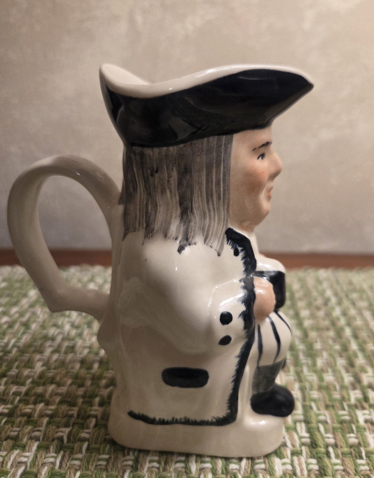 Vintage TOBY JUG (5 inches) Staffordshire England Full Body Colonial Man