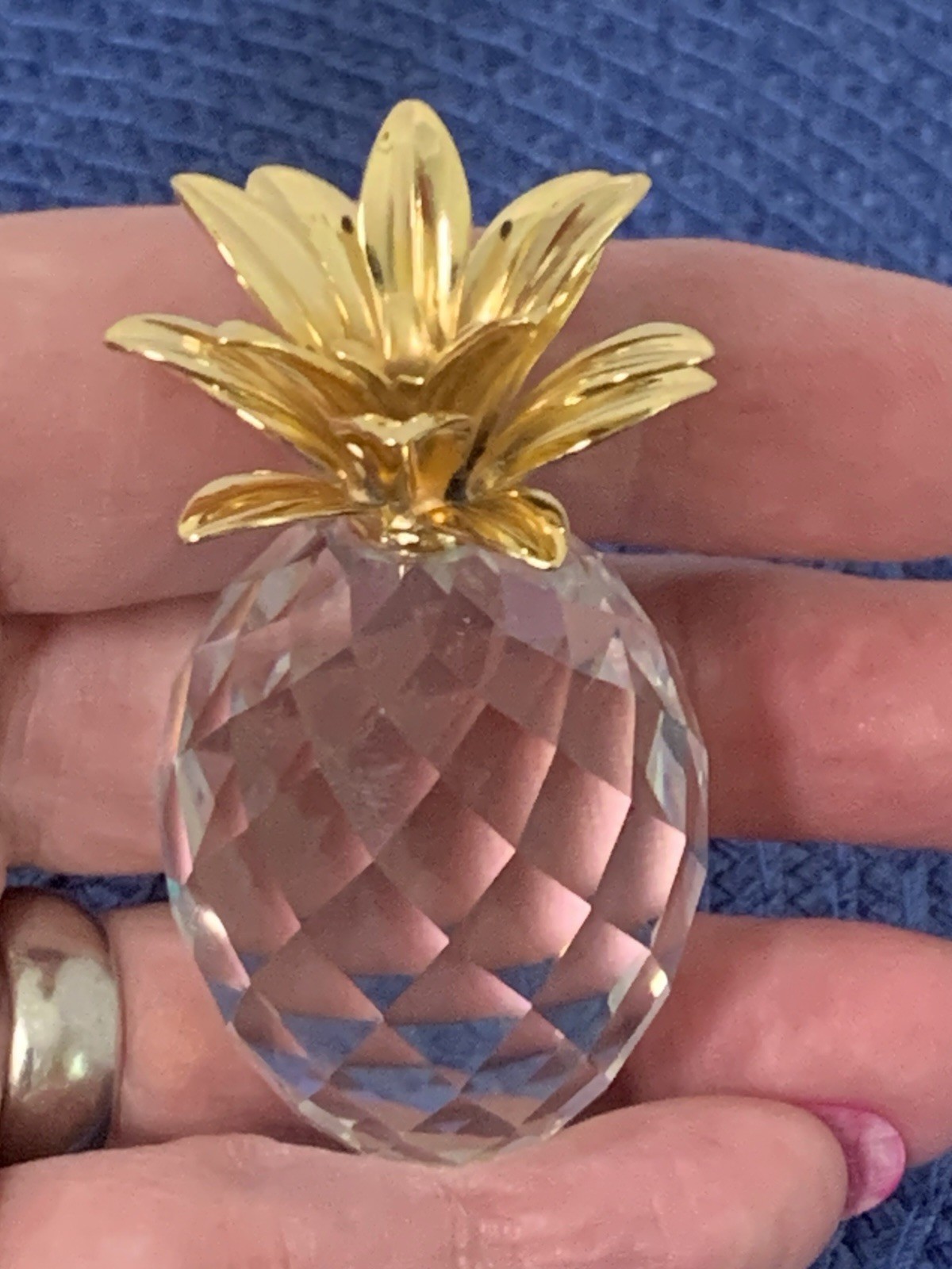 Vtg Swarovski Crystal Pineapple Figurine 2.5″ Block SC Mark Gold Plated Leaves