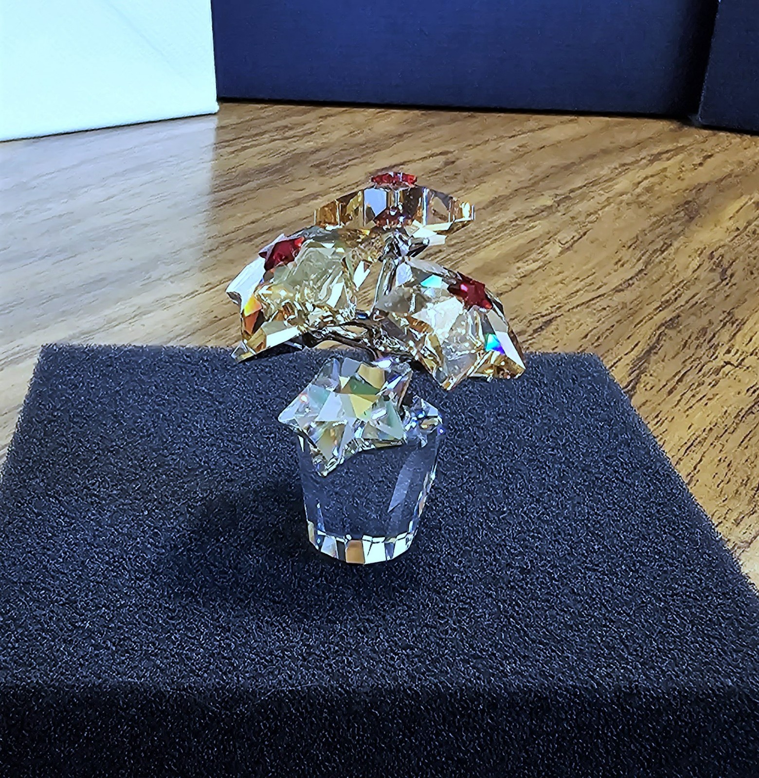 🌟 Swarovski Crystal 2009 L.E., Small, Star Blossom Flowers in Pot Figurine, NIB