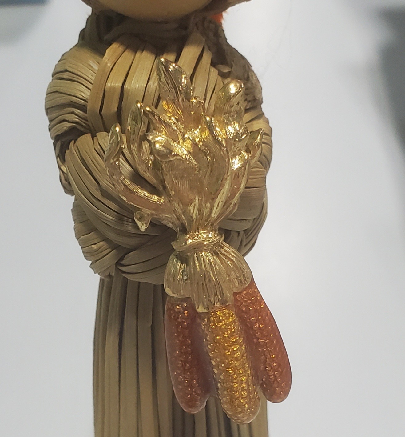 Hallmark Thanksgiving Corn Husk Doll W Ears of Corn Lapel Pin RARE!!!