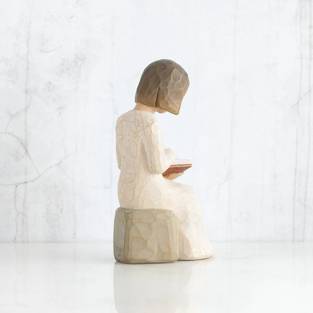Willow Tree Figurine – Wisdom 26122 By Susan Lordi