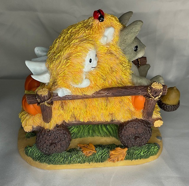 Charming Tails – “Haunted Hayride” – 85/883