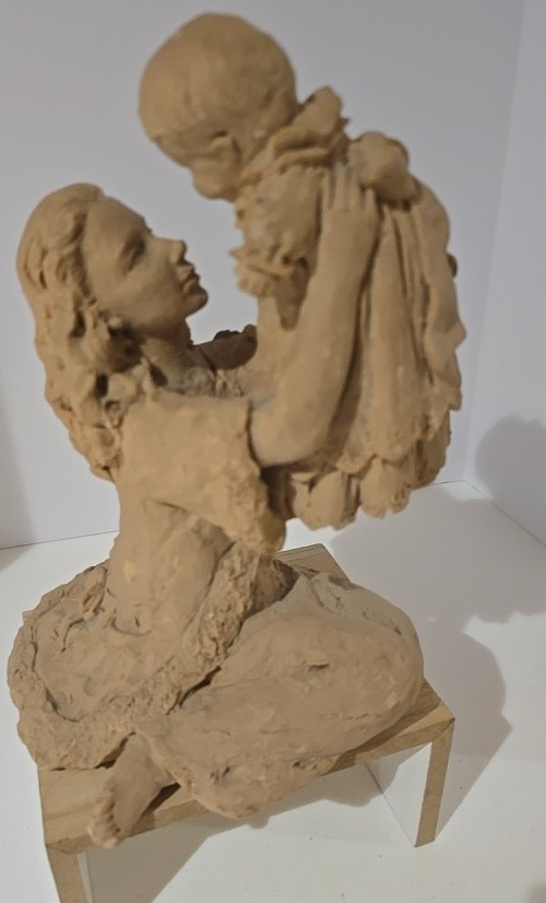Collectibles For Me 1994 Resin Sculpture Mother&child Beige Tan 9.5”