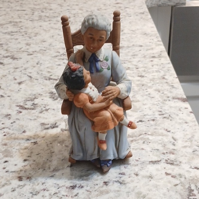 Homco Grandmother & Child Figurine Porcelain Painted Family Collectible Decor