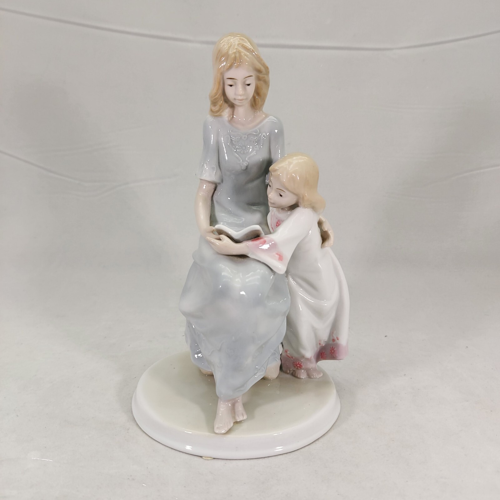 Mother Reading to Child High Gloss Porcelain Figurine Vintage Meico