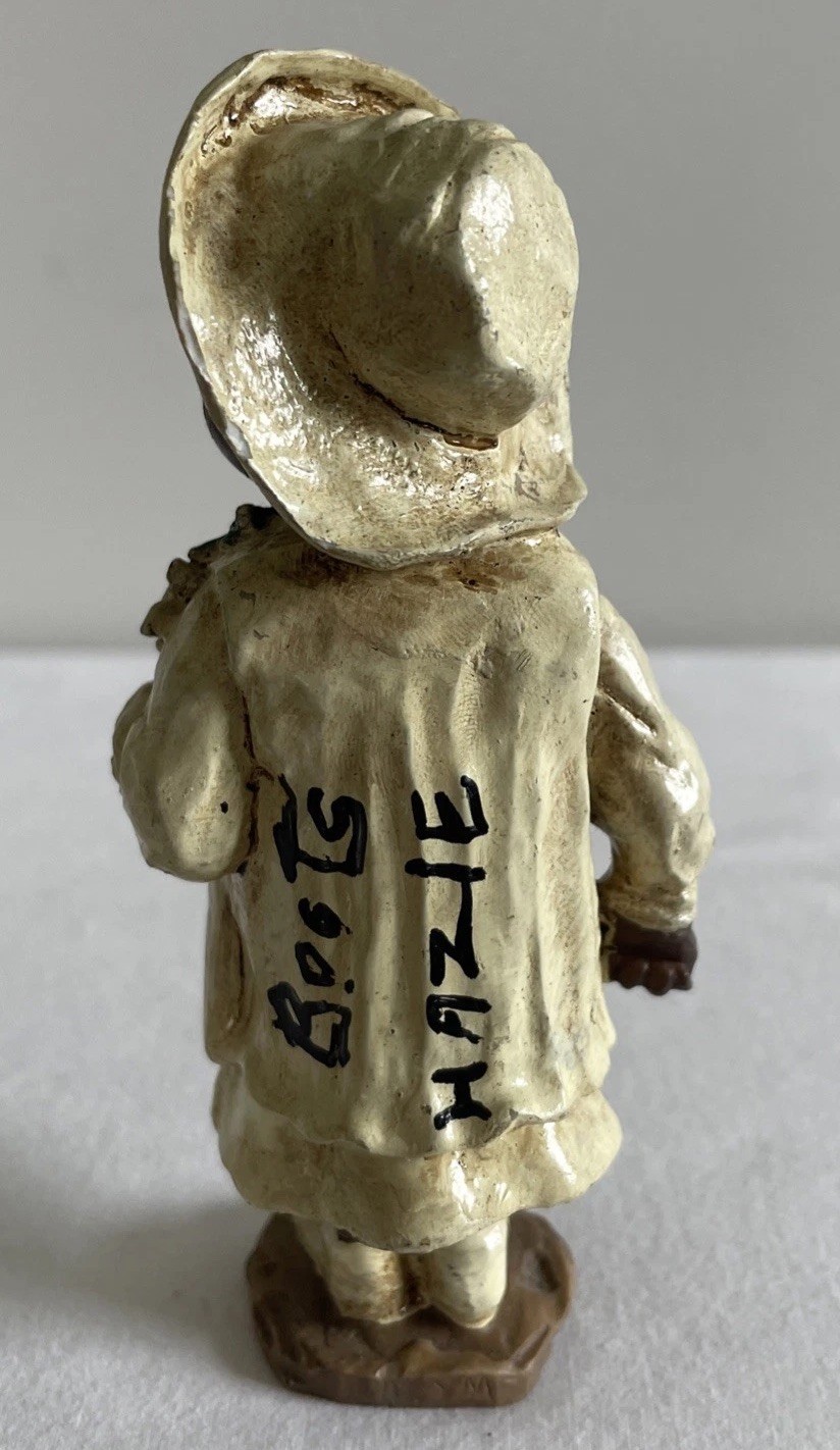 Vintage African American Girl With Flowers 4.5” Tall