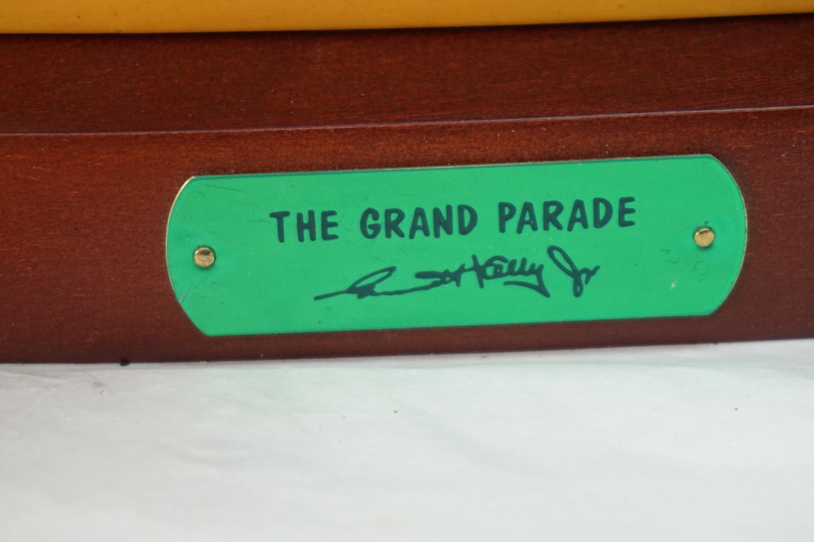 EMMETT KELLY JR FIGURINE GRAND PARADE ELEPHANT LTD ED COA 550/1500 MIB 13in TALL
