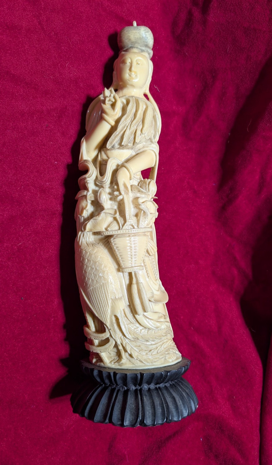 Vintage Resin Asian Woman Ornate Figurine Holding Vase w Flowers. 13.5″ Tall!