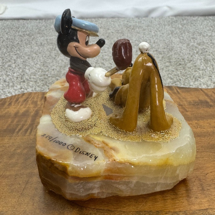 Ron Lee’s Disney Mickey Mouse & Pluto Golf Sculpture 219/1000 Canine Caddy 2000