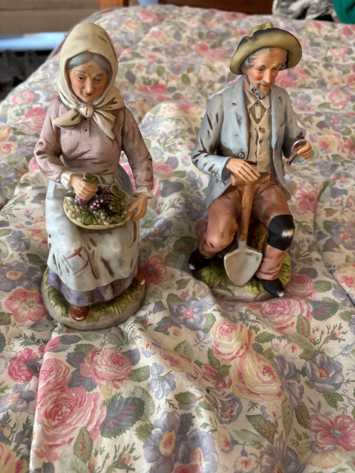 VINTAGE HOMCO RETIRED 8 IN PORCELAIN #1433 OLD MAN AND OLD WOMAN