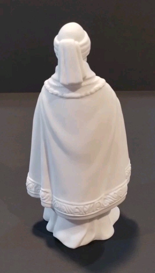 1982 Avon Nativity Wiseman Magi Balthasar Figurine White Bisque Collectible