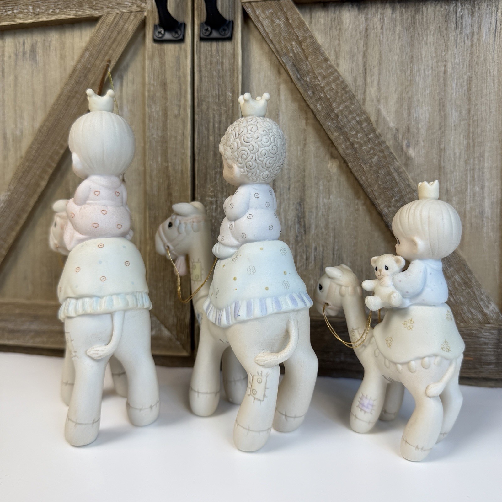 Precious Moments #108243 They Followed The Star Wisemen On Camels Nativity Set