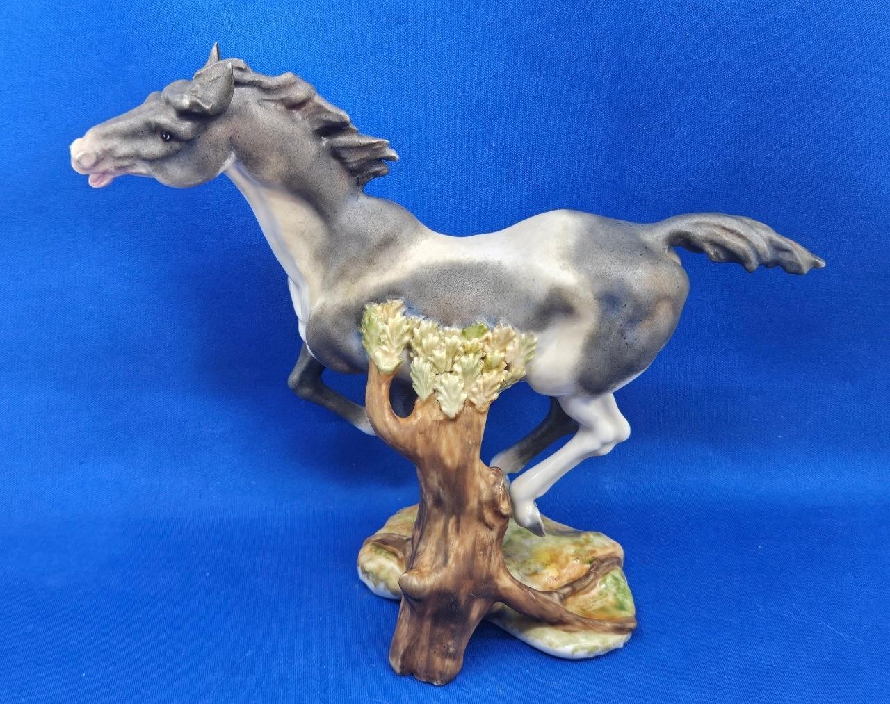Vtg C. Martinu Gray White Galloping Horse Figurine 6.5″ Tall Spain Hand Painted