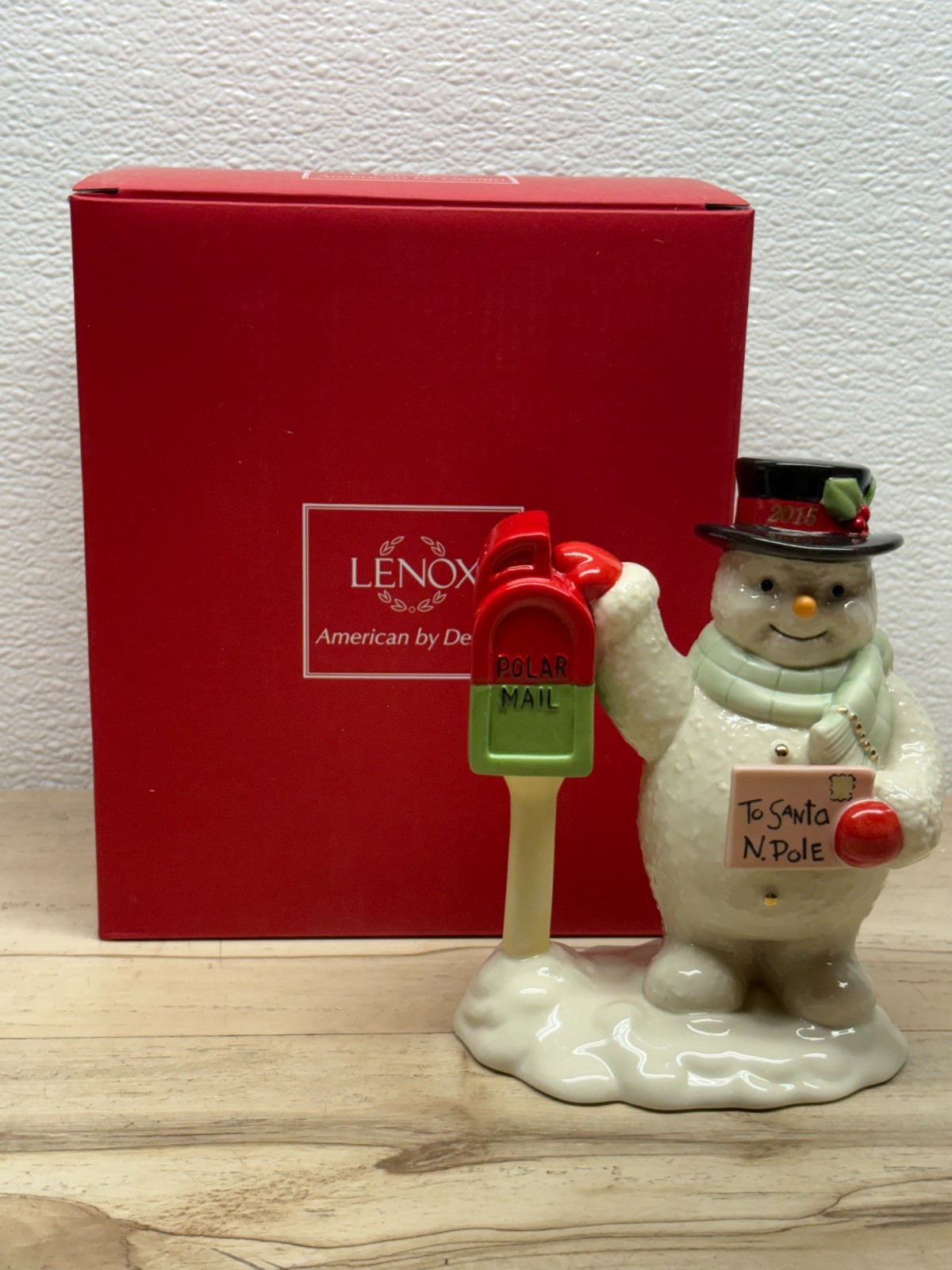 2015 Lenox Annual Snowman Porcelain Figurine With 24K Gold Accents