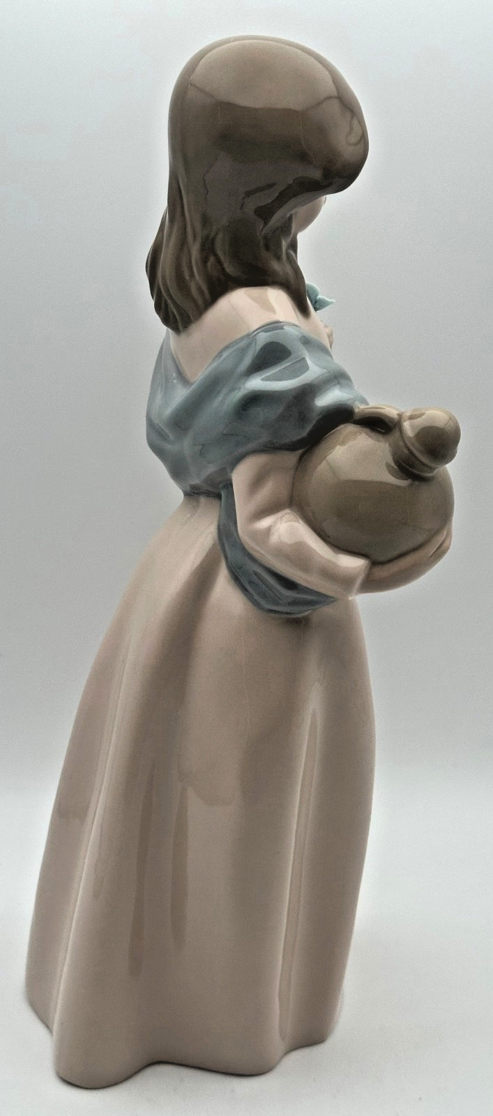 Reina Fine Porcelain Woman Figurine Mauve Dress Blue Shawl Flower Water Jug 11.5