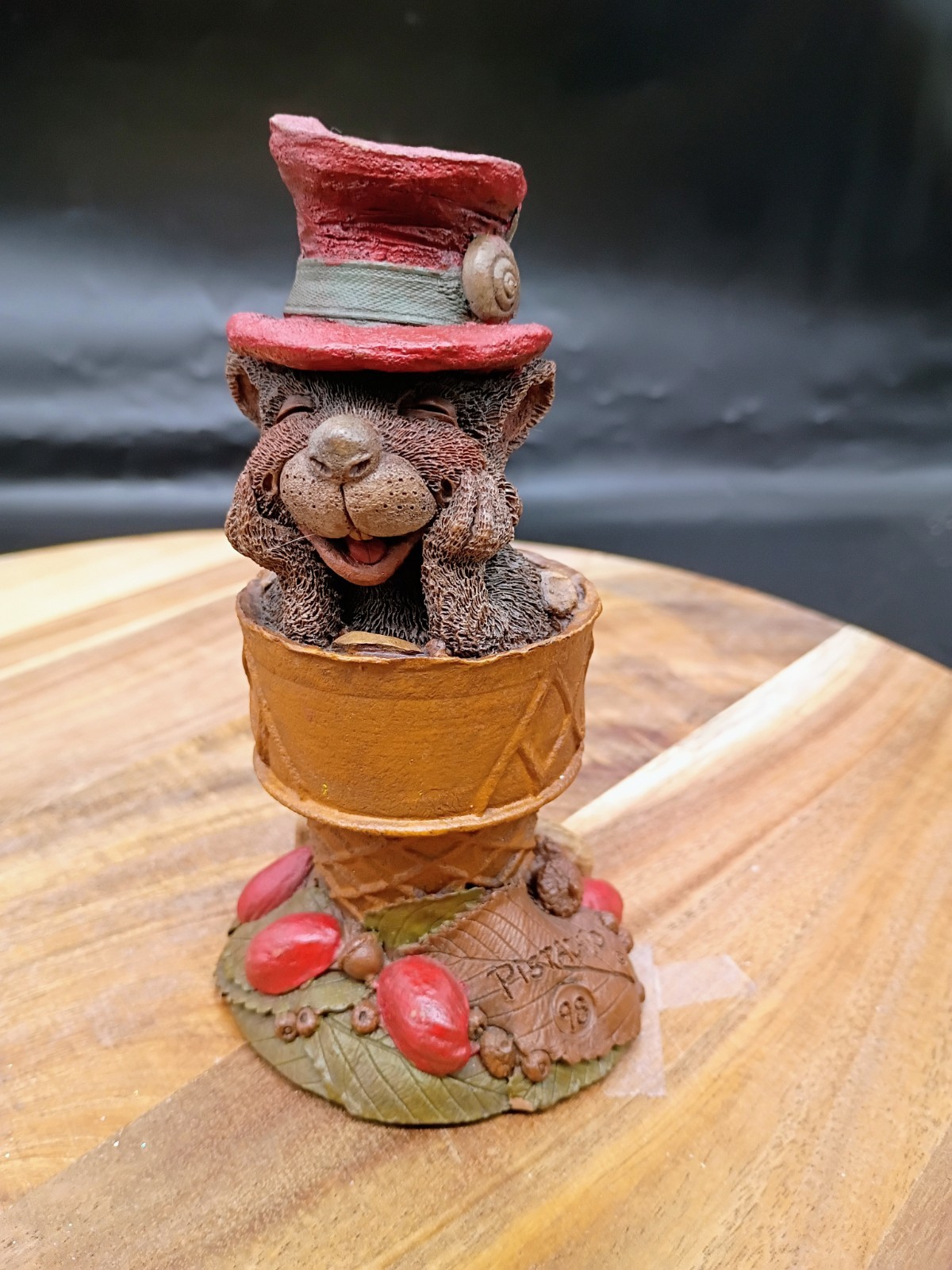 1992 Tim Wolfe Cairn Studios PISTACHIO#98 Chipmunk in Ice Cream Cone Top Hat 5″