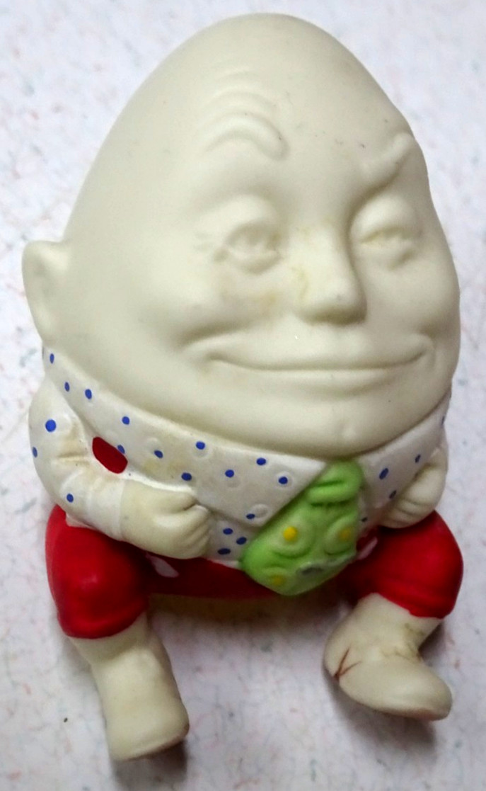 Vintage Used Department 56 Humpty Dumpty 2 1/4″ Sitting Figure (Hollow Inside)