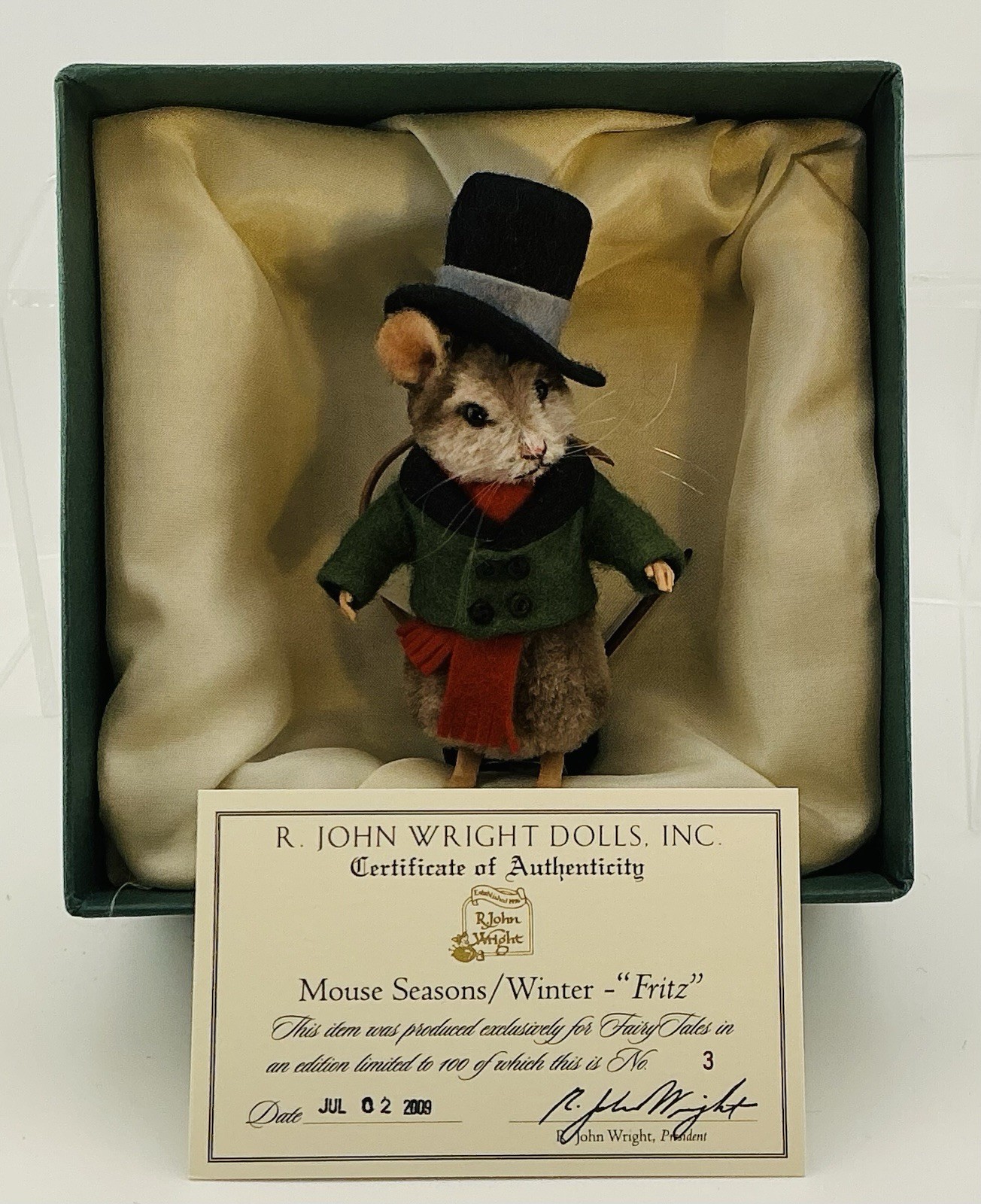 R. John Wright Limited Edition 3/100 “Fritz” 4.5” Winter Mouse With Box