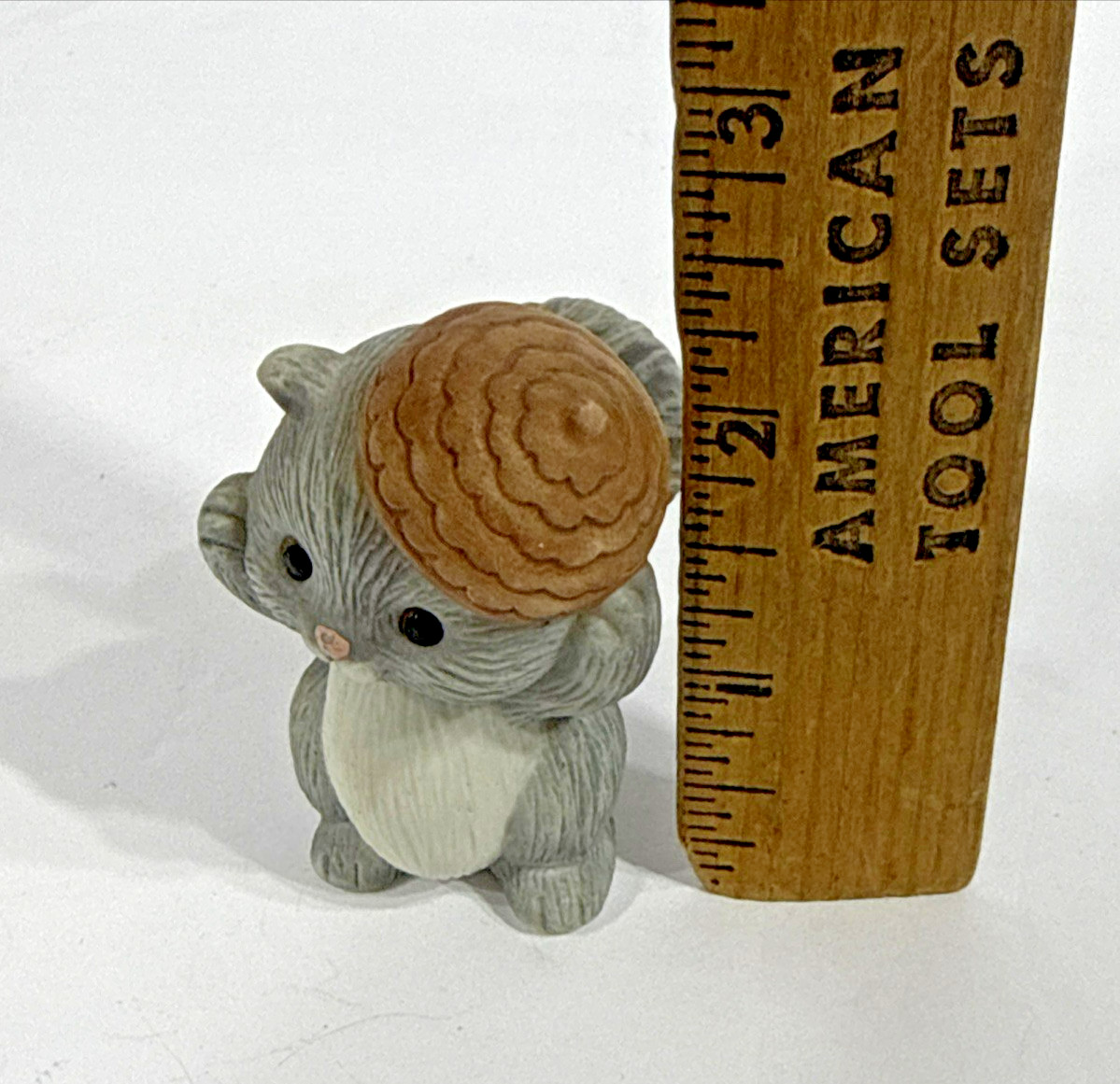 Vintage Avon Best Buddies Squirrel Porcelain Figurine 1992 2.5 in
