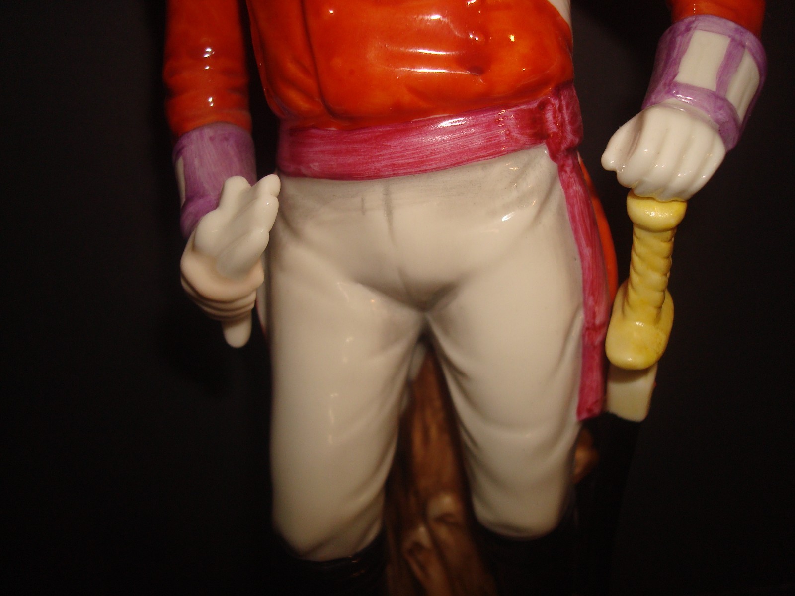 VINTAGE 1950’s BISQUE FIGURINE COLORFUL BRITISH ARMY WELLINGTON by ALFRO LONDON