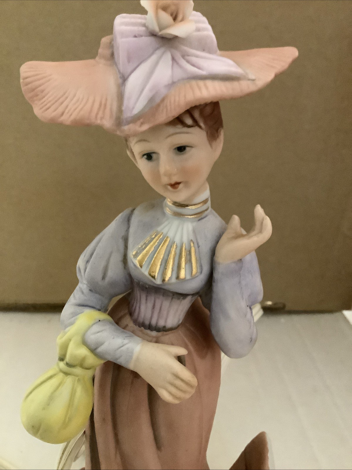 TABLE TOP NIGHT LIGHT VICTORIAN LADY FIGURINE