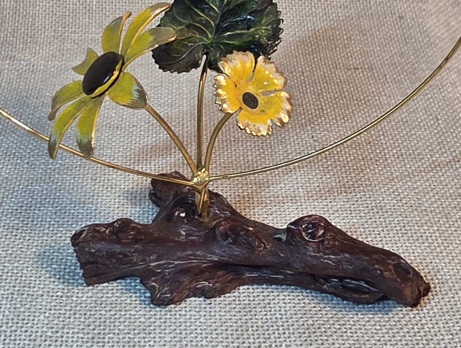 Metal Sculpture Butterflies Flowers Leaves Resin Log Base Handpainted Goldtone