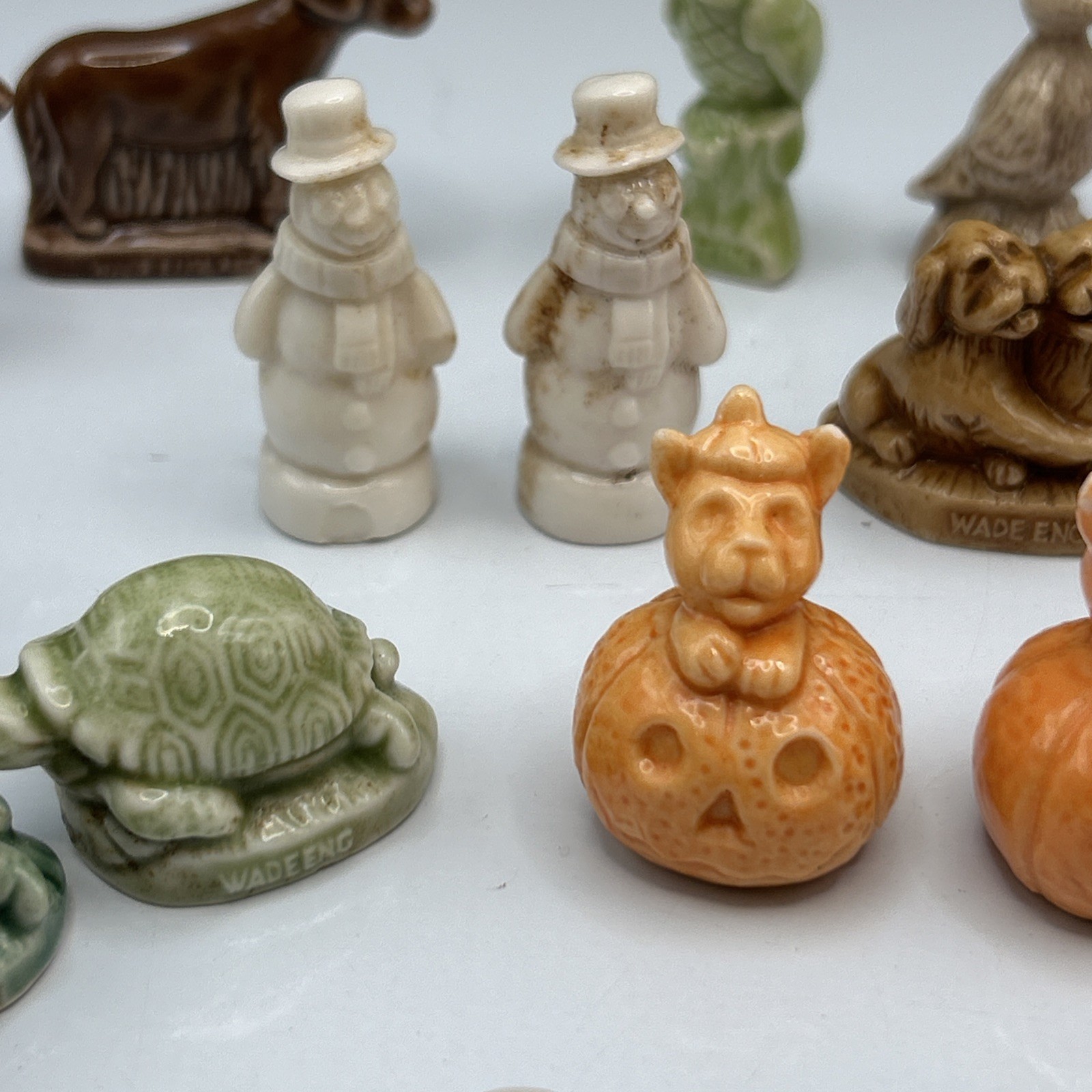 Wade Whimsies Ceramic Tea Figurine Large Lot of 22 Miniature England Vintage