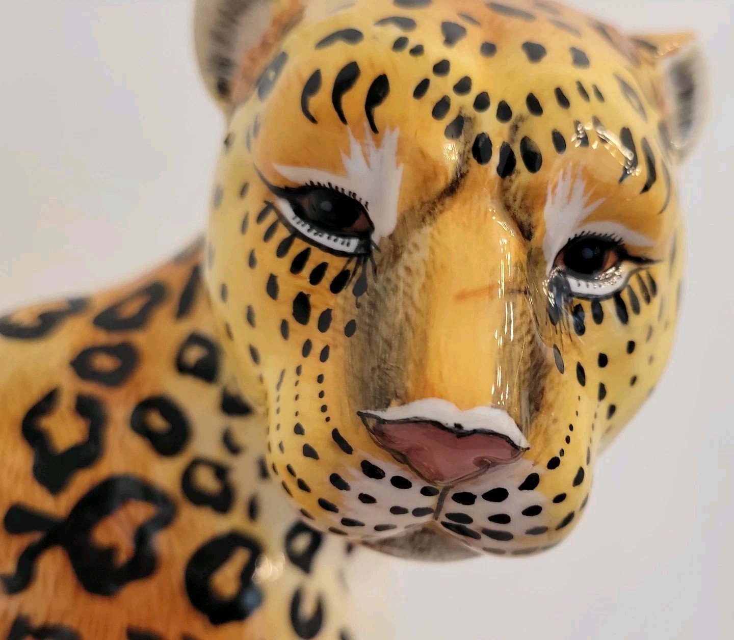 Vtg American Atelier Leopard Cheetah Ceramic Statue 12″×8″ Tall Note Pristine