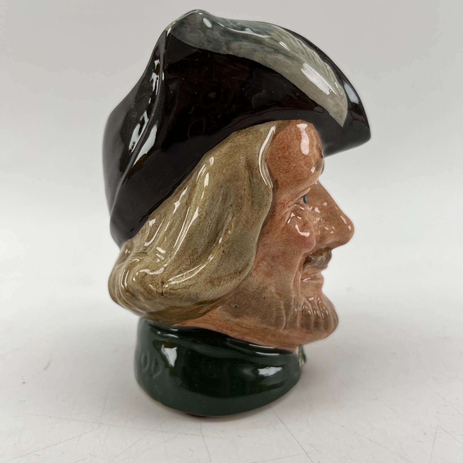 Royal Doulton “Robin Hood” Character Jug D6534 – Small, 4″ (Mint Condition)