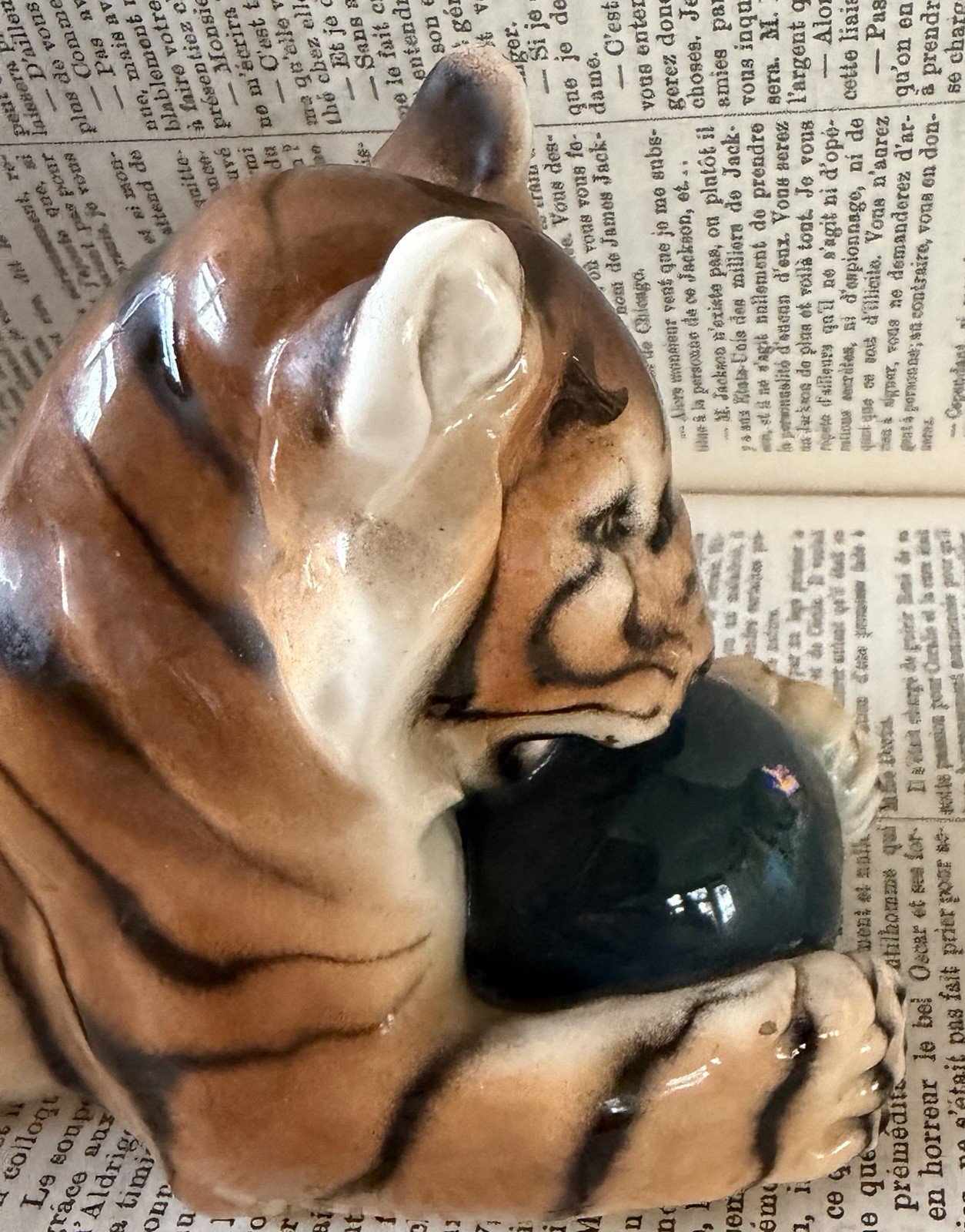 Vintage WIEN KERAMOS Porcelain Tiger With Ball Statue Vienna Austria