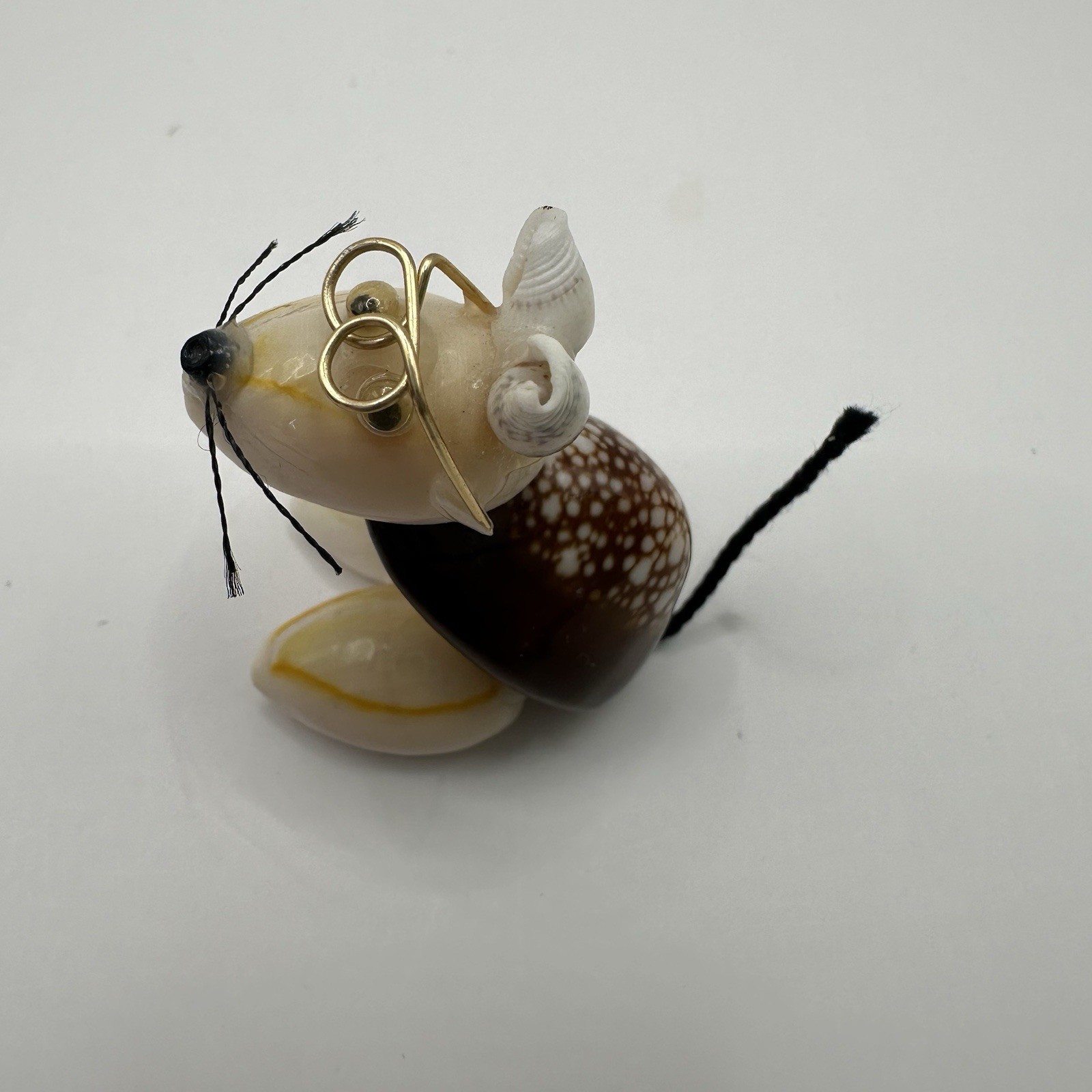 Vintage Seashell Miniature Mouse with Glasses 1.5″x1″ Figurine Whiskers Tail