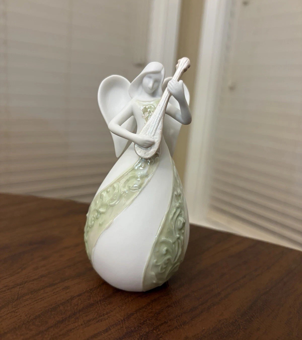 Avon Porcelain Angel With Mandolin Figurine Green & White 5″ Religious Decor