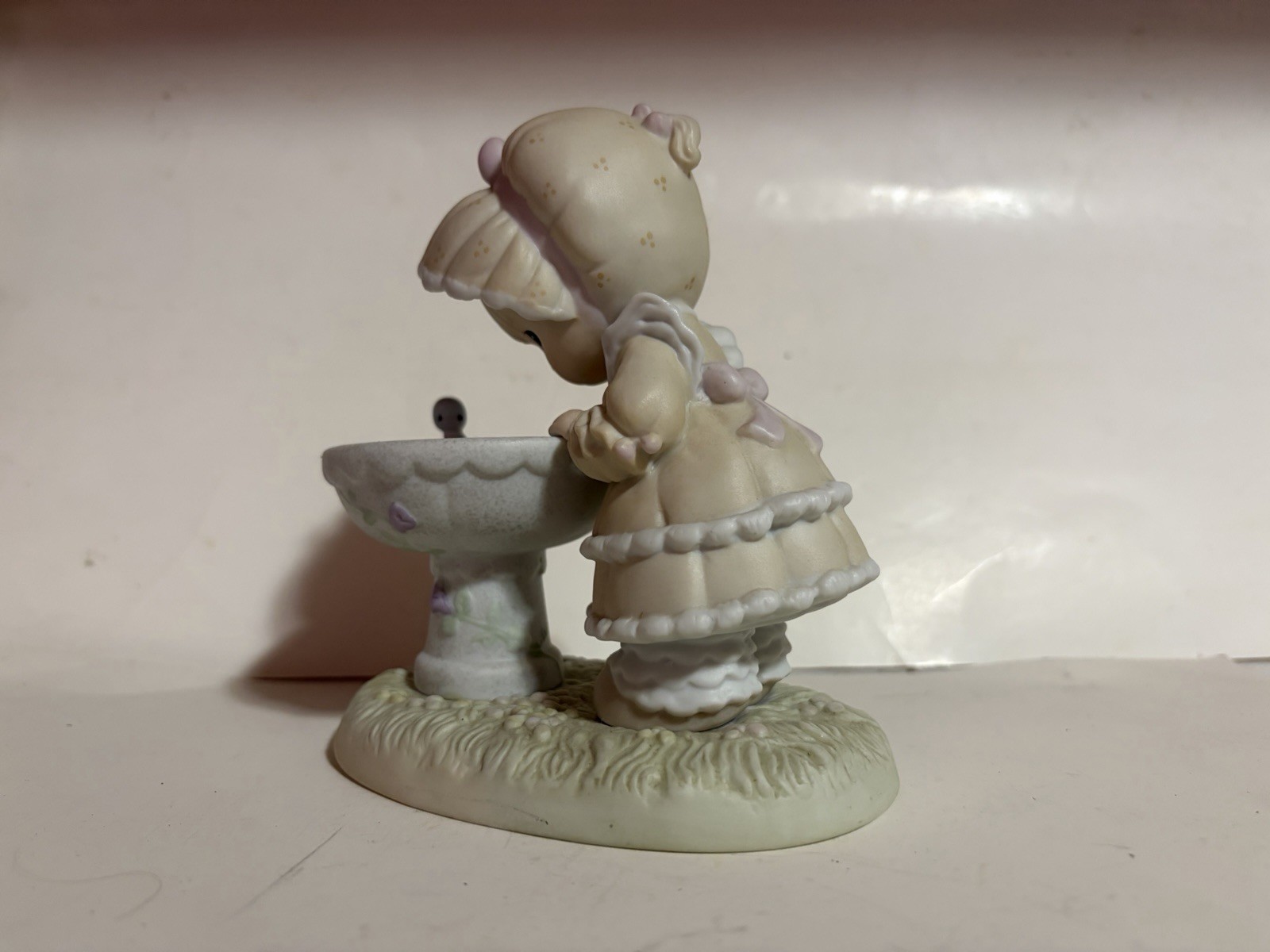 Precious Moments 1990 Figurine “A Reflection of His Love” #522279
