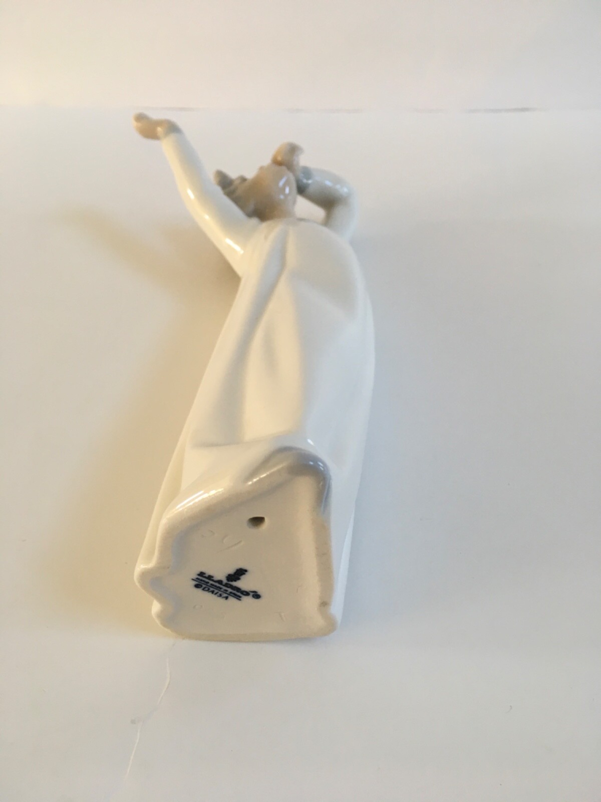 LLADRO “Boy Awakening” by Fulgencio Garcia BOY IN NIGHTGOWN, YAWNING