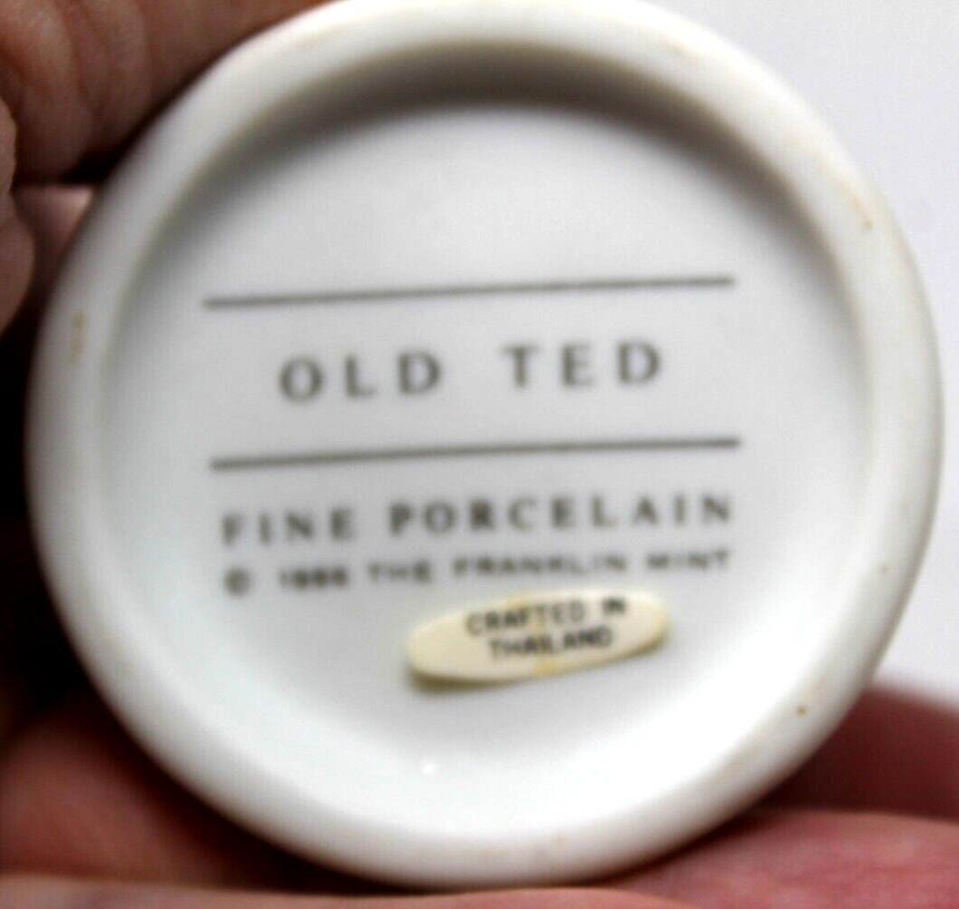 OLD TED The Franklin Mint Hotel Teddington Porcelain Figurine 1986 NO Box #WS-2