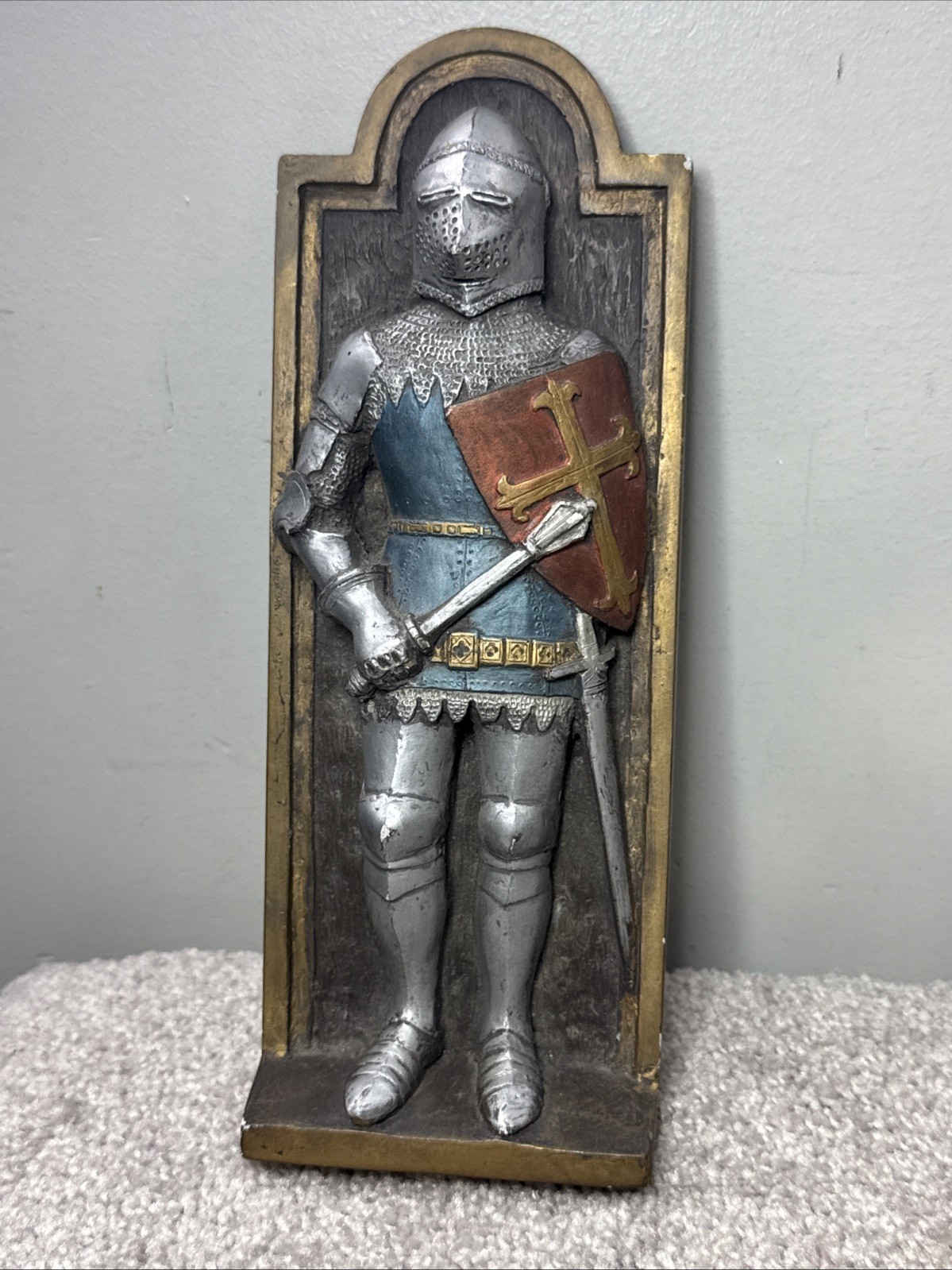 Marcus Designs Replicas Medieval Knight Crusader 3D Wall Plaque Made England 9”