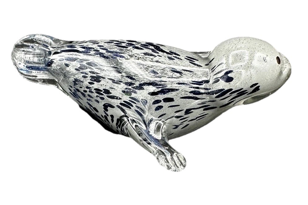 Vintage Paperweight Seal Shaped Gray Blue Dynasty Gallery 1951 Solid Glass