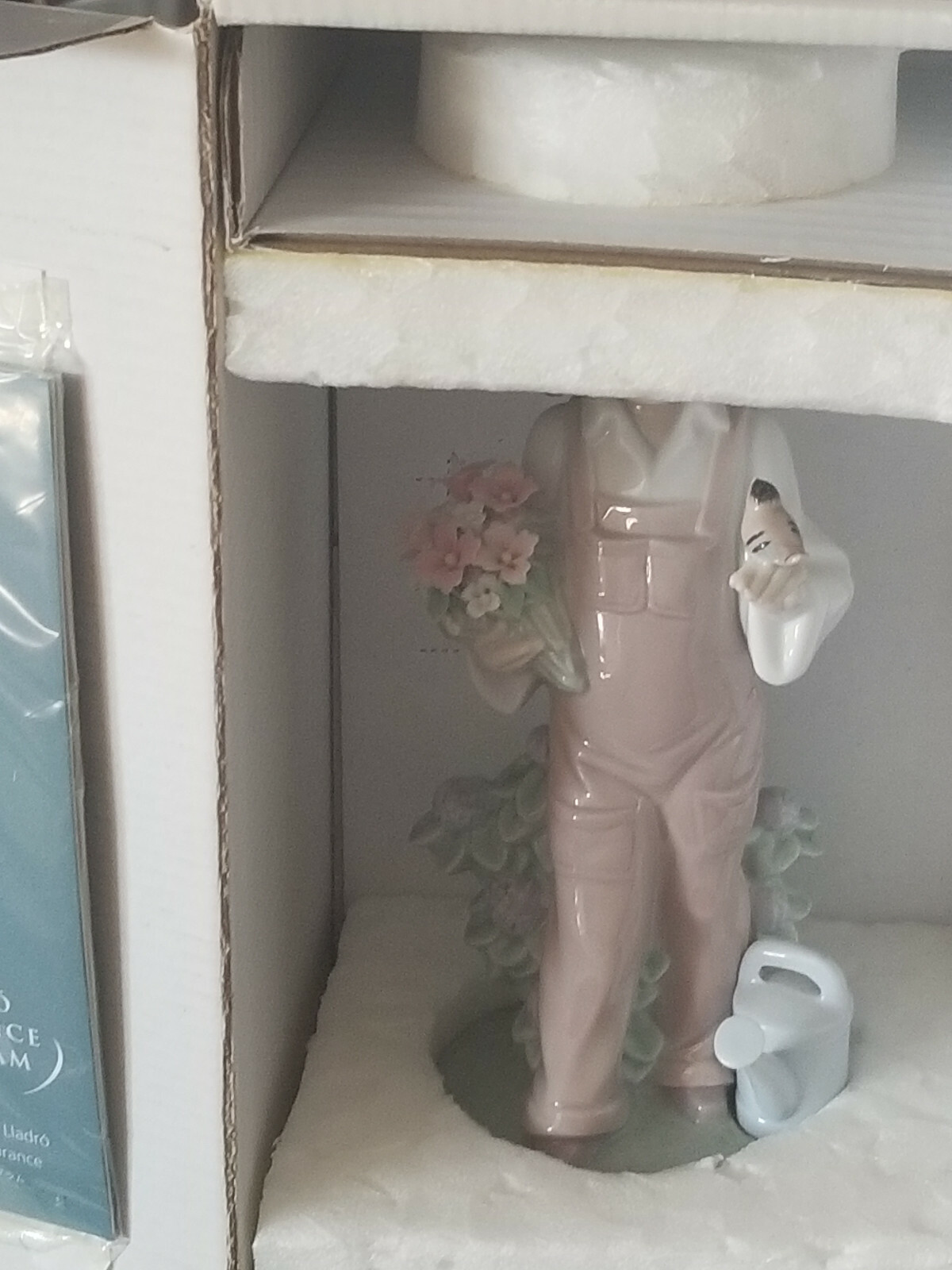 LLADRO# 5217 GIRL WITH BIRDS AND FLOWERS FIGURINE